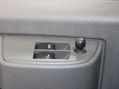 Used 2023 Chevrolet Express 3500 LS image 37