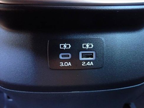 Certified 2025 Subaru Legacy Premium AWD/4WD image 9