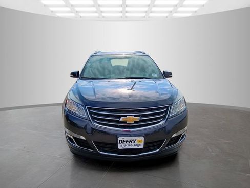 Used 2017 Chevrolet Traverse LT FWD image 3