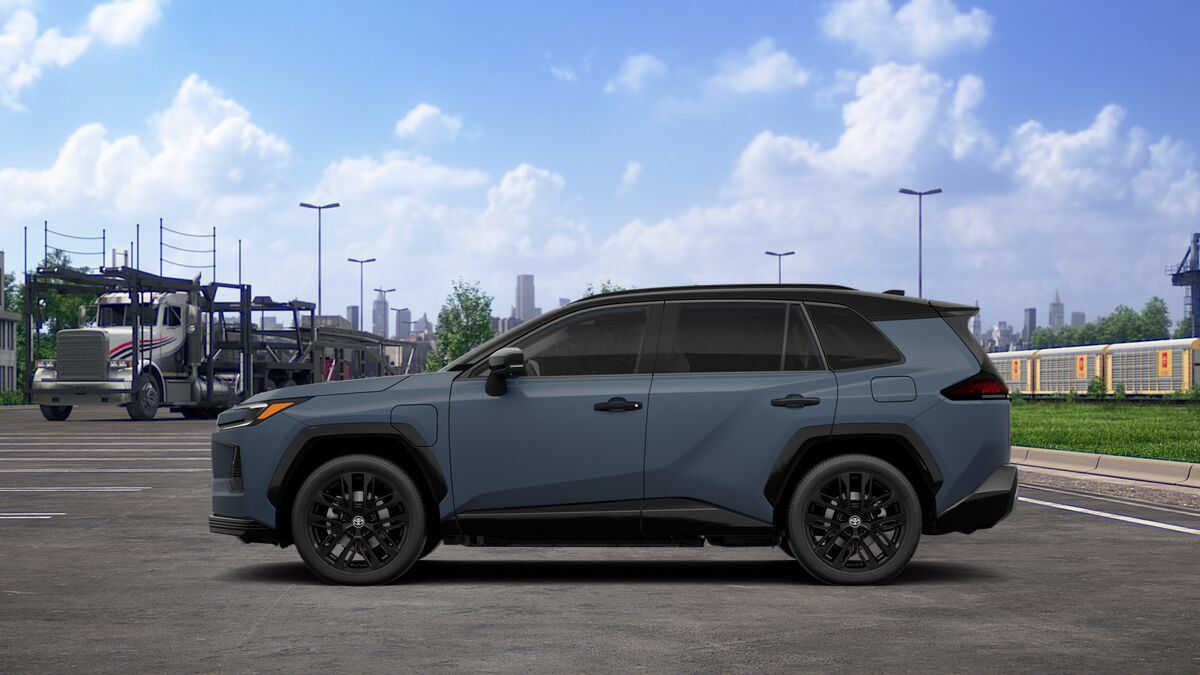 New 2026 Toyota RAV4 XSE w/ Panoramic Sun Roof Package AWD/4WD image 4