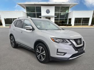 Used 2018 Nissan Rogue SL video 1