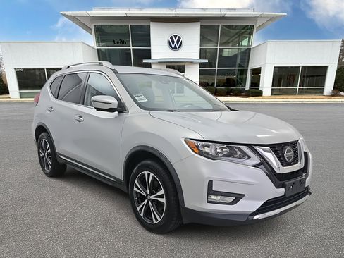 Used 2018 Nissan Rogue SL image 1