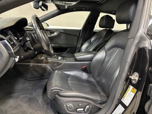 Used 2016 Audi RS 7 Prestige w/ Driver Assistance Package image 14