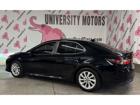 Used 2023 Toyota Camry LE image 13