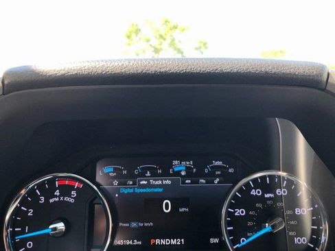 Used 2019 Ford F350 Lariat w/ Chrome Package image 6