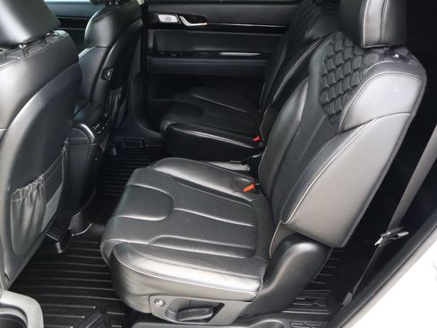 Used 2022 Hyundai Palisade Limited image 19