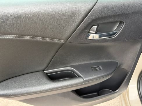 Used 2014 Honda Accord Sport image 15