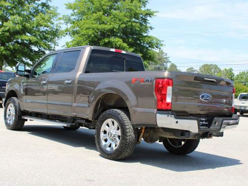 Used 2017 Ford F250 Lariat w/ Lariat Ultimate Package image 7