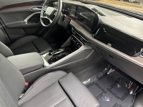 Certified 2025 Audi Q5 Premium Plus w/ Premium Plus AWD/4WD image 16