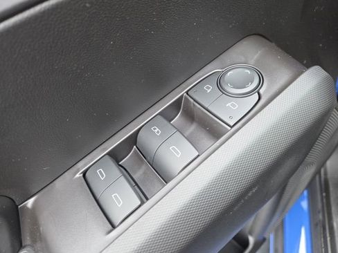 New 2026 GMC Canyon Elevation w/ Convenience Package image 11