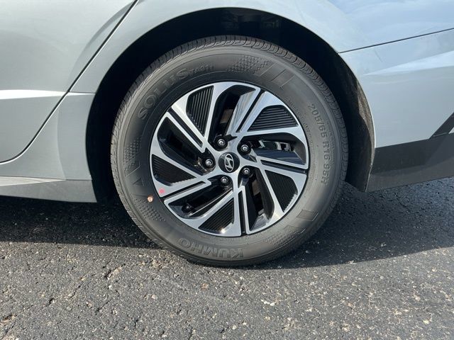 New 2026 Hyundai Sonata Blue FWD image 29