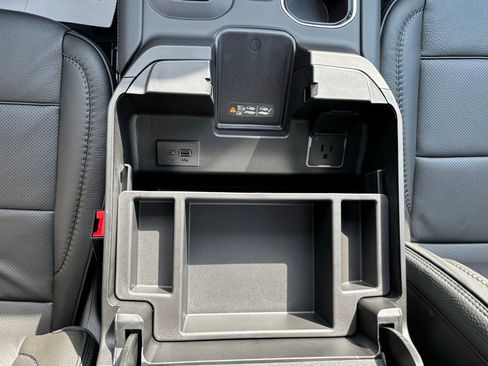 New 2026 GMC Sierra 2500 Denali w/ Denali Reserve Package image 18