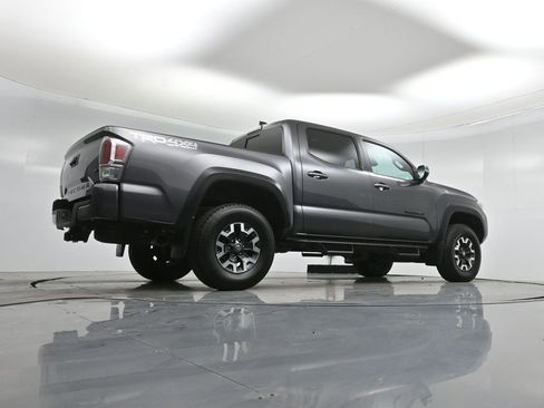 Used 2020 Toyota Tacoma TRD Off-Road w/ Technology Package image 46