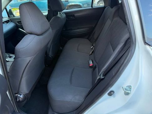 Used 2024 Toyota Corolla Cross LE FWD image 7