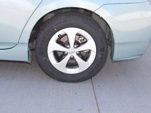 Used 2015 Toyota Prius Two FWD image 31