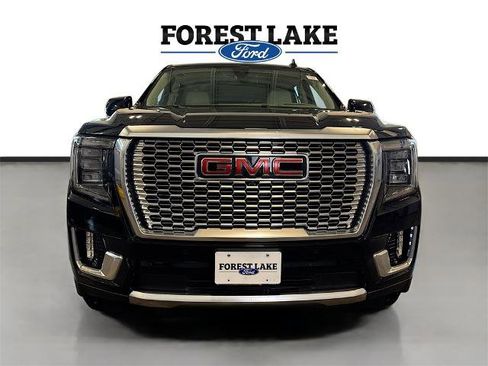 Used 2021 GMC Yukon Denali image 2