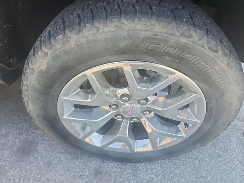 Used 2015 GMC Sierra 1500 SLT w/ SLT Crew Cab Value Package AWD/4WD image 15