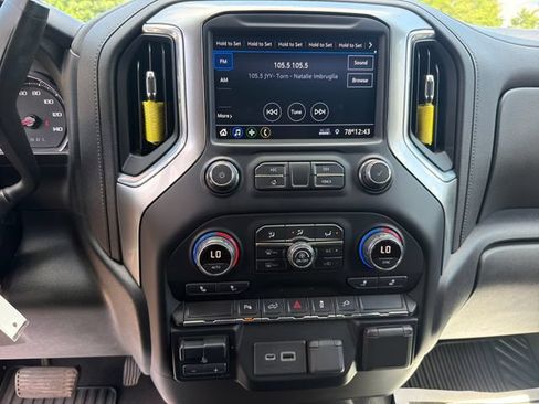 Used 2020 Chevrolet Silverado 2500 LT w/ Fleet Comfort Package AWD/4WD image 20