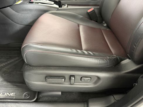 Certified 2022 Honda Ridgeline Black Edition image 13