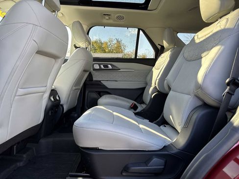 Used 2025 Ford Explorer Platinum w/ LUX Leather Package image 36