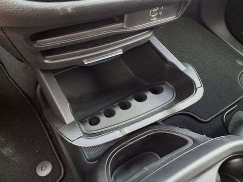 New 2026 Chrysler Pacifica Select w/ S Appearance Package FWD image 14