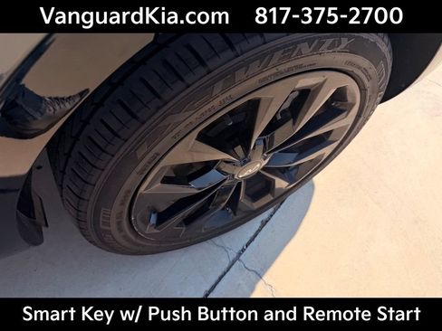 Certified 2023 Kia Sorento SX FWD image 9