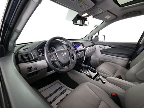 Used 2016 Honda Pilot Touring image 10