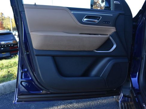 New 2026 INFINITI QX80 Luxe w/ Cargo Package image 11