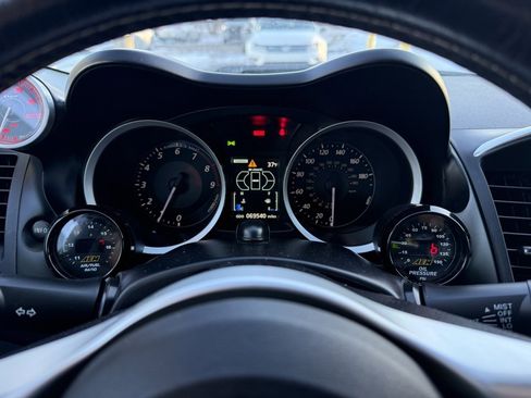 Used 2015 Mitsubishi Lancer Evolution GSR image 8