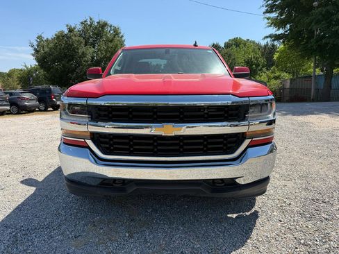 Used 2019 Chevrolet Silverado 1500 LT AWD/4WD image 2