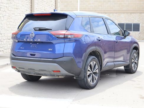 Used 2023 Nissan Rogue SV w/ SV Premium B Package FWD image 3