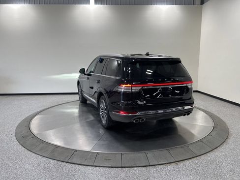 Certified 2023 Lincoln Aviator AWD w/ Premium Package image 5