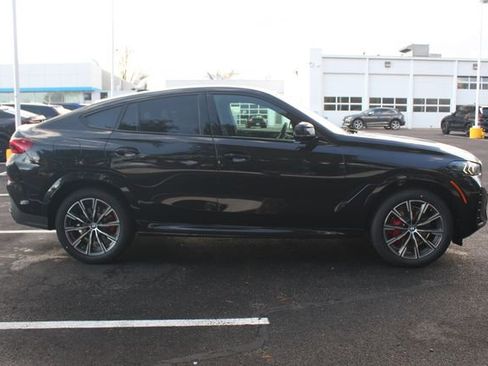 New 2026 BMW X6 xDrive40i w/ Executive Package image 10