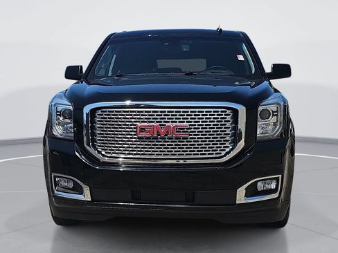 Used 2017 GMC Yukon Denali w/ Open Road Package AWD/4WD image 10