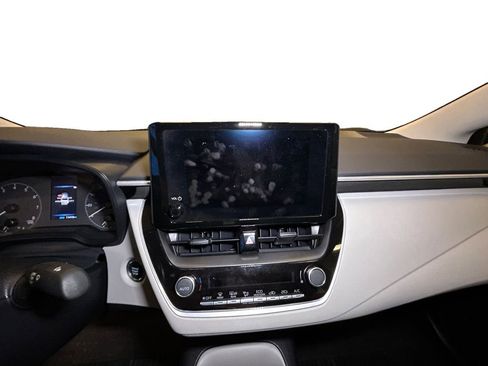 Used 2025 Toyota Corolla LE w/ Convenience Package FWD image 10