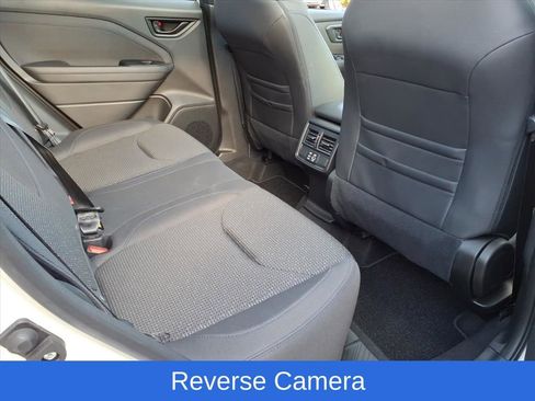 Certified 2025 Subaru Forester Premium AWD/4WD image 11