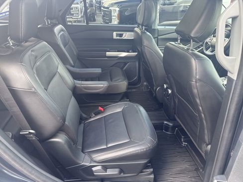 Used 2023 Ford Explorer Limited w/ Hybrid Equipment Group 310A image 37