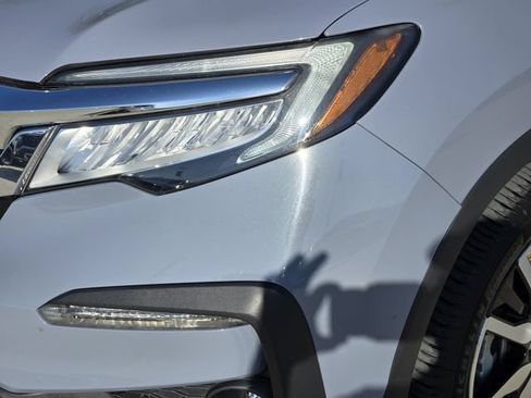 Used 2022 Honda Pilot Touring image 9
