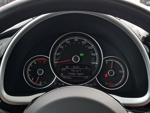 Used 2019 Volkswagen Beetle 2.0T SE FWD image 19