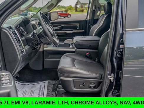 Used 2017 RAM 1500 Laramie w/ Convenience Group AWD/4WD image 13