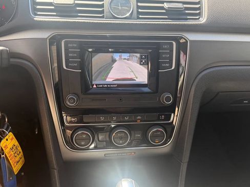 Used 2016 Volkswagen Passat 1.8T R-Line FWD image 15