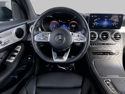 Used 2022 Mercedes-Benz GLC 300 image 6