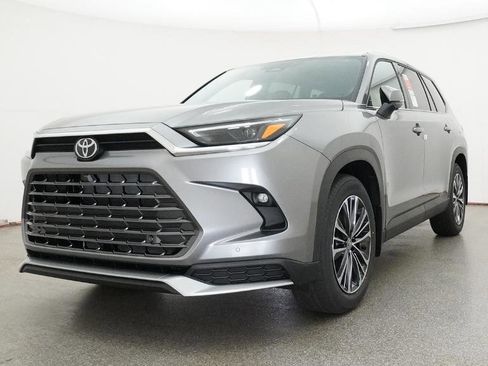 New 2026 Toyota Grand Highlander AWD Hybrid image 41