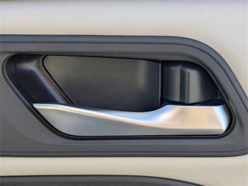 New 2026 Nissan Rogue SV image 33