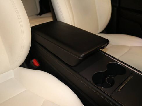 Used 2023 Tesla Model Y Long Range AWD/4WD image 82