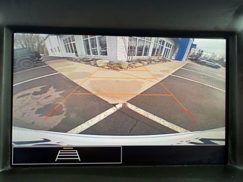 Used 2022 GMC Terrain SLE w/ Driver Convenience Package AWD/4WD image 11