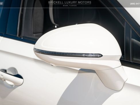 Used 2025 Bentley Flying Spur Plug-In Hybrid w/ First Edition Specification AWD/4WD image 58
