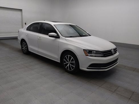 Used 2017 Volkswagen Jetta SE FWD image 11
