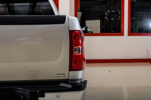 Used 2008 Chevrolet Silverado 2500 LT w/ 2LT Convenience Package AWD/4WD image 48