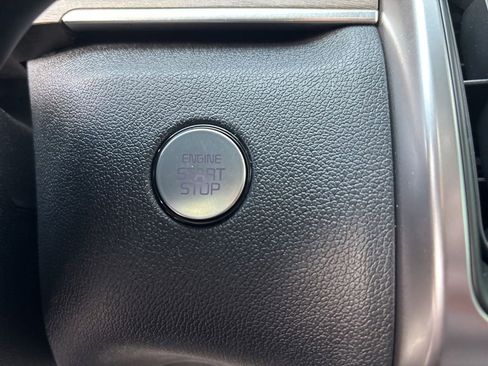Certified 2023 Kia Sorento X-Line EX AWD/4WD image 24